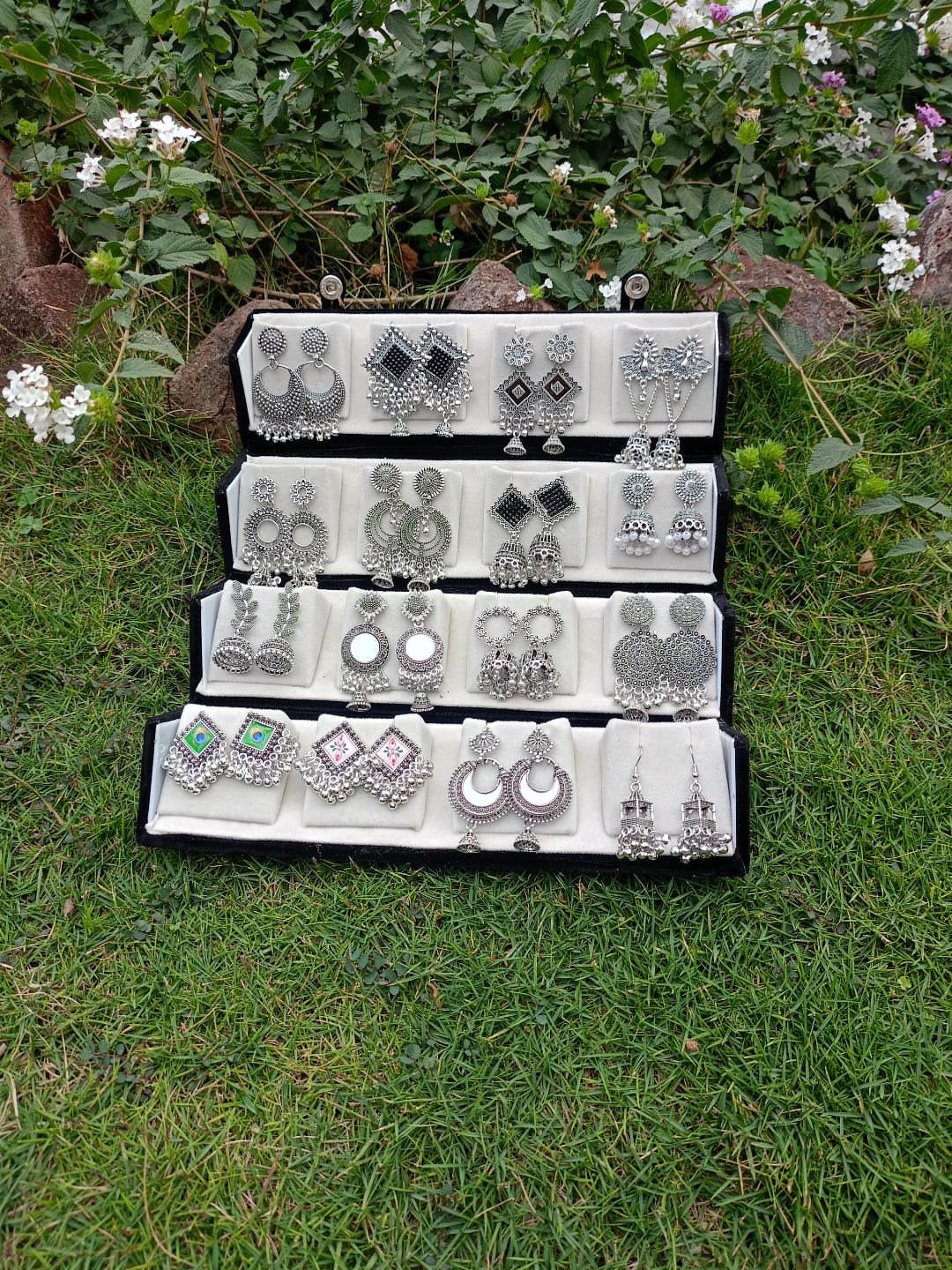 Viral 16 pair Jhumka with Box 🎁 - Image 2